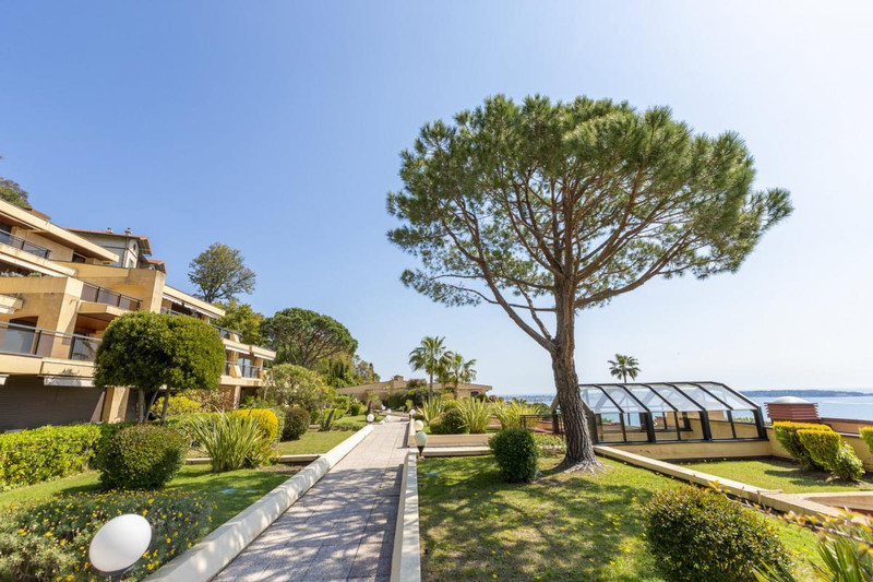 French property for sale in Cannes, Alpes-Maritimes - &#8364;3,300,000 - photo 3