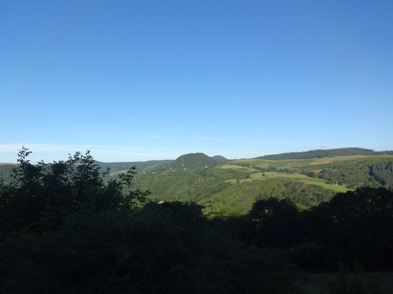 French property for sale in Compains, Puy-de-Dôme - €269,000 - photo 3