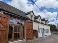 Maison à vendre à Parnac, Indre - 249.950 € - photo 1