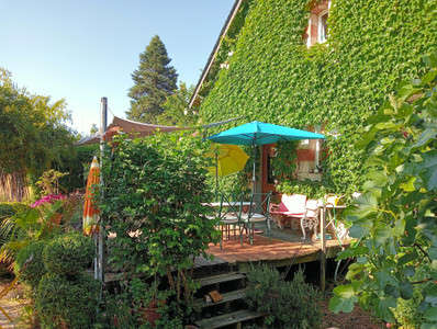 French property for sale in Saint-Privat, Corrèze - €214,000 - photo 1