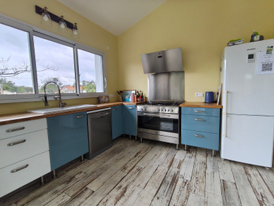 French property for sale in Andernos-les-Bains, Gironde - €892,500 - photo 2