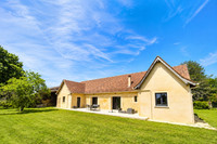 Propriété à vendre à Mussidan, Dordogne - 305 000 € - photo n°1