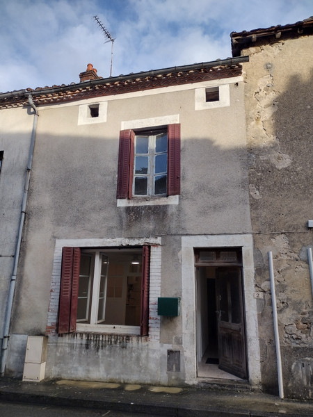 French property for sale in Azat-le-Ris, Haute-Vienne - €28,600 - photo 1