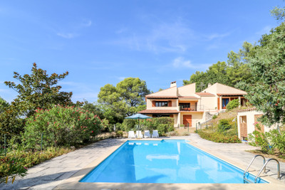 Maison à vendre à Crespian, Gard, Languedoc-Roussillon, avec Leggett Immobilier