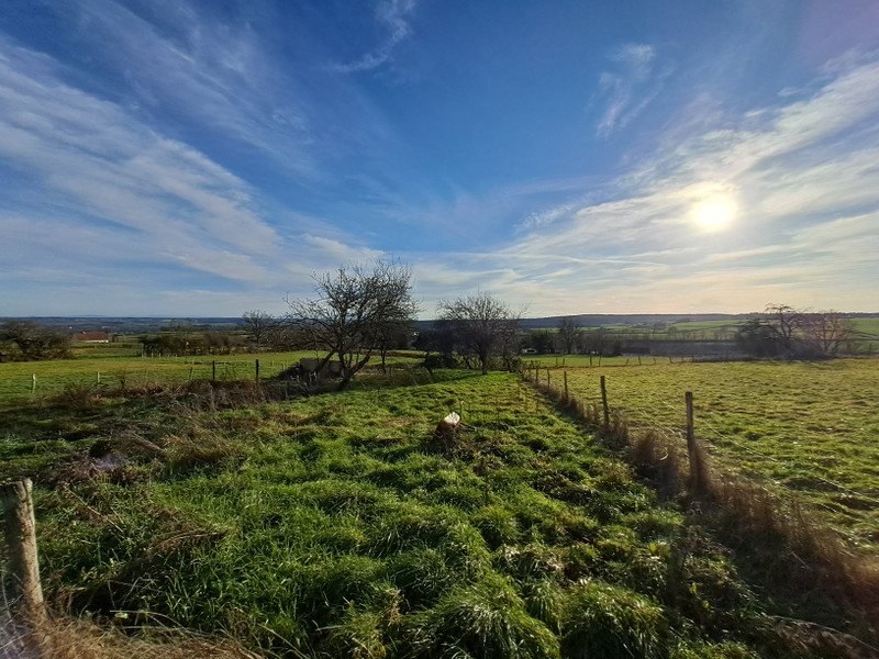 French property for sale in Gueugnon, Saône-et-Loire - €68,000 - photo 1