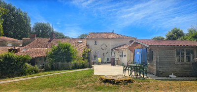French property for sale in La Caillère-Saint-Hilaire, Vendée - €320,000 - photo 1