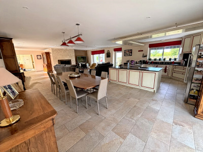 French property for sale in Rouessé-Fontaine, Sarthe - €798,000 - photo 4