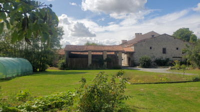 French property for sale in La Forêt-sur-Sèvre, Deux-Sèvres - €474,460 - photo 2