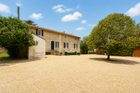 Propriété à vendre à Pérignac, Charente - 650 000 € - photo n°4