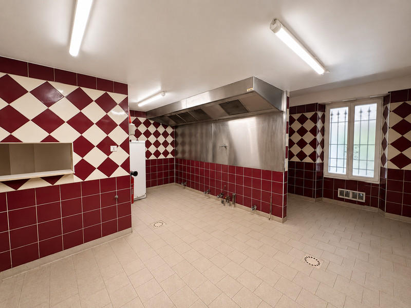 French property for sale in Flayosc, Var - €399,000 - photo 4