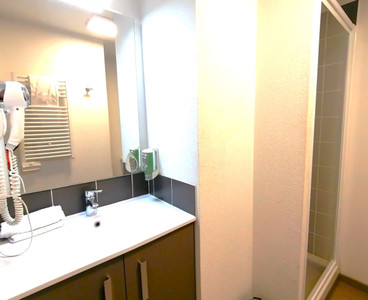 French property for sale in Marseille 4e Arrondissement, Bouches-du-Rhône - €76,000 - photo 2