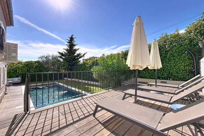 French property for sale in Nice, Alpes-Maritimes - €1,655,000 - photo 3
