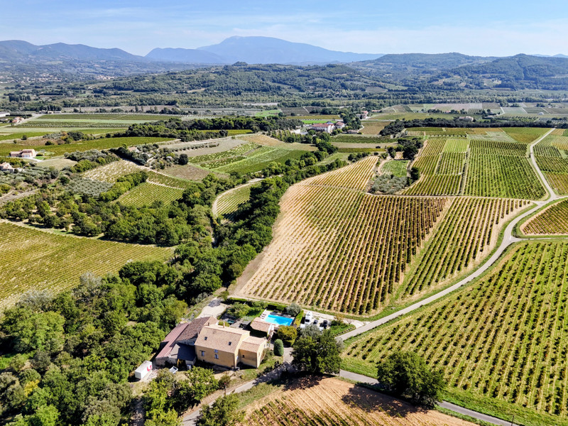 French property for sale in Vinsobres, Drôme - €895,000
