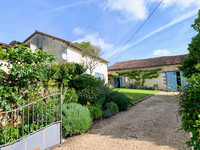 Maison à Chalais, Charente - photo 1