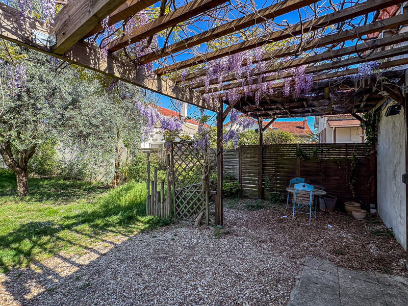 French property for sale in Viry-Châtillon, Essonne - €385,000 - photo 7