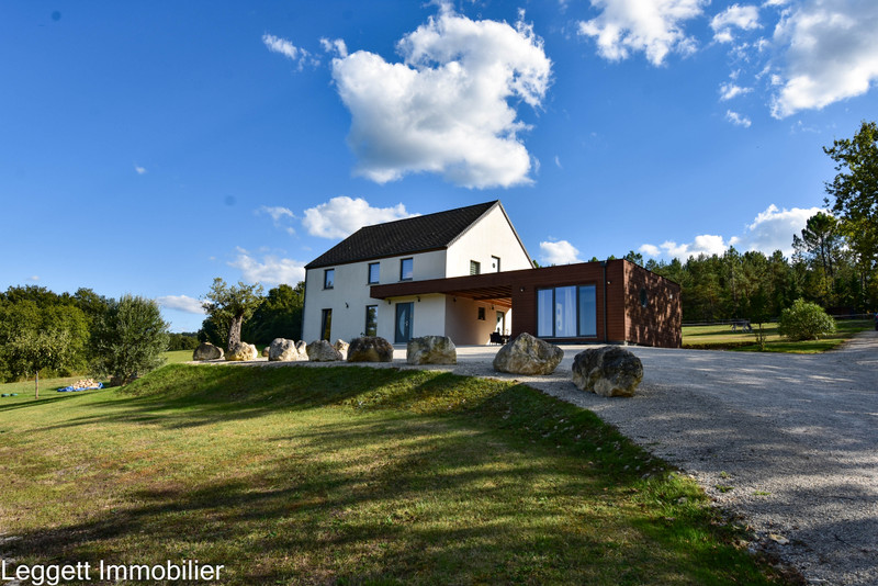 Maison à vendre à Montignac, Dordogne - 585.000 € - photo 1