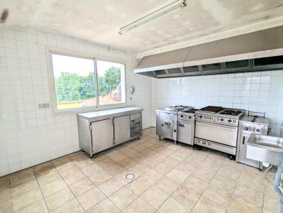 French property for sale in Saint-Yrieix-la-Perche, Haute-Vienne - €109,000 - photo 3