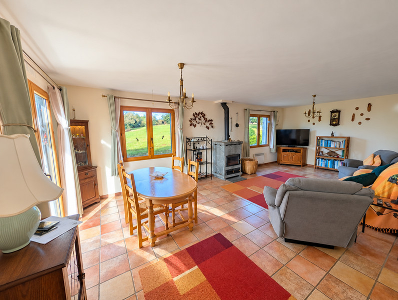 French property for sale in Lohuec, Côtes-d'Armor - €267,500 - photo 5