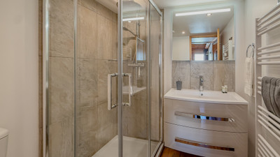 Ski property for sale in Alpe d'Huez - €3,250,000 - photo 8