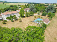Maison à vendre à Angoulême, Charente - 588.000 € - photo 1