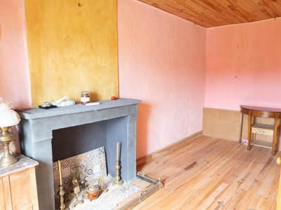 French property for sale in Chalais, Charente - €71,600 - photo 8