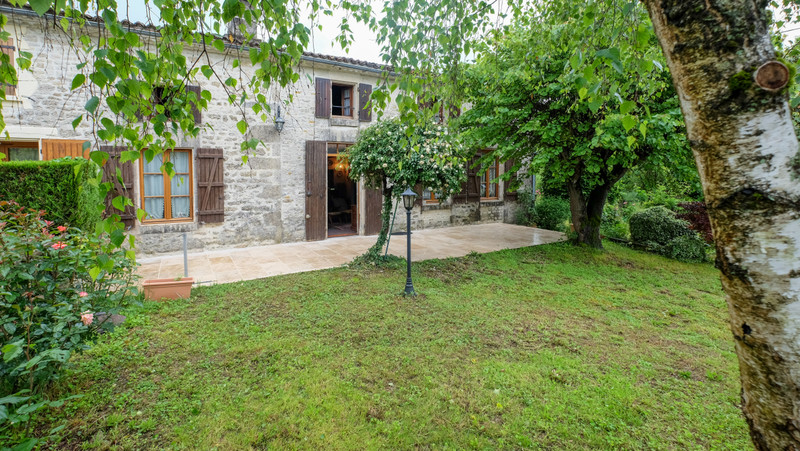 Maison à vendre à Néré, Charente-Maritime - 199 800 € - photo 1