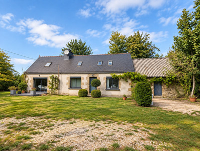 French property for sale in Lohuec, Côtes-d'Armor - €149,900 - photo 14
