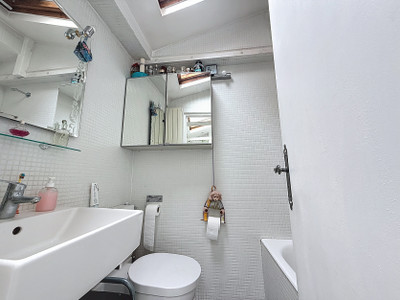 French property for sale in Paris 10e Arrondissement, Paris - €950,000 - photo 9