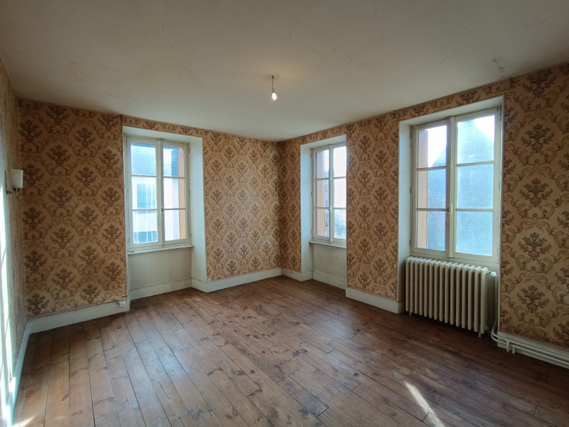 French property for sale in Auzances, Creuse - €49,900 - photo 4