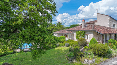Maison à vendre à Montcuq-en-Quercy-Blanc, Lot, Midi-Pyrénées, avec Leggett Immobilier