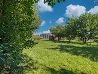 Propriété à vendre à Vernoux-en-Gâtine, Deux-Sèvres - 56 600 € - photo n°2