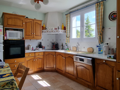 French property for sale in Le Pradal, Hérault - €355,000 - photo 2