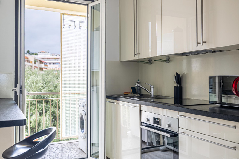 French property for sale in Nice, Alpes-Maritimes - €465,000 - photo 7