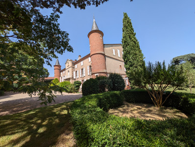 chateau for sale in Tarn
