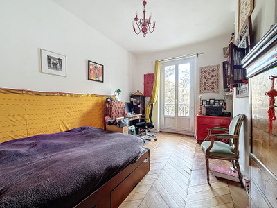French property for sale in Paris, Paris - €720,000 - photo 8
