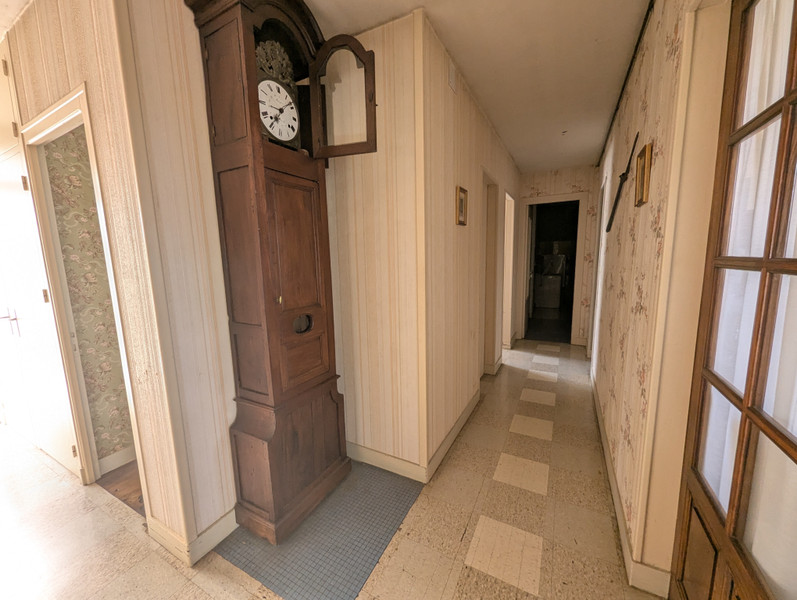 French property for sale in Écuras, Charente - €139,000 - photo 4