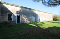 Maison à vendre à Ranville-Breuillaud, Charente - 88.000 € - photo 8