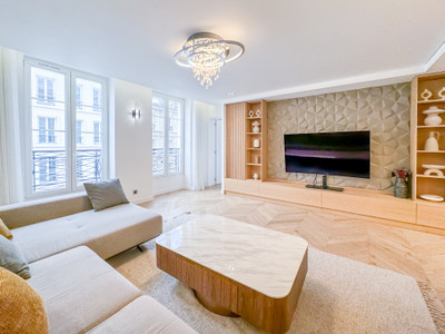 75003, Enfants Rouges, exceptional ready-to-move-in 3P (T3) apartment for 77m2 on 3rd floor of a 1800 building