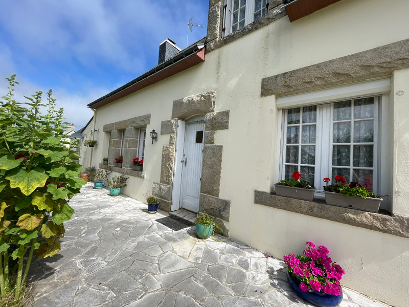 French property for sale in Coëtlogon, Côtes-d'Armor - €149,999 - photo 0