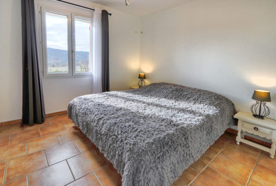 French property for sale in Rustrel, Vaucluse - €330,000 - photo 8