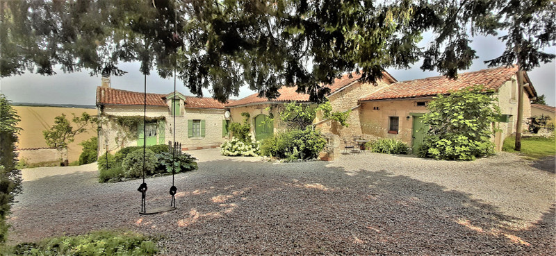 French property for sale in Vendoire, Dordogne - photo 2