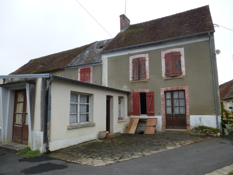 Maison à vendre à La Châtre-Langlin, Indre - 46 600 € - photo 1