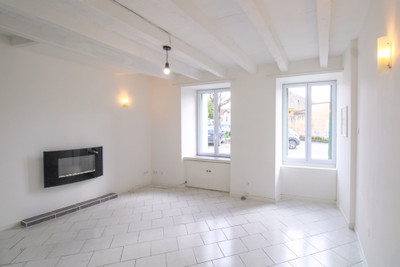 French property for sale in Aulnay, Charente-Maritime - €172,800 - photo 2