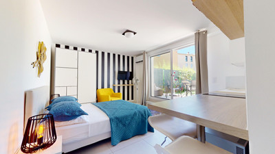 French property for sale in Sanary-sur-Mer, Var - €745,000 - photo 10
