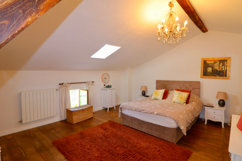 French property for sale in Rouzède, Charente - €396,500 - photo 6