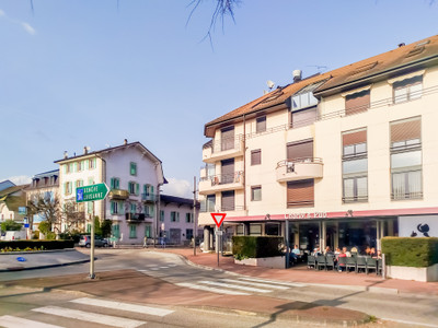 French property for sale in Divonne-les-Bains, Ain - €688,000 - photo 5