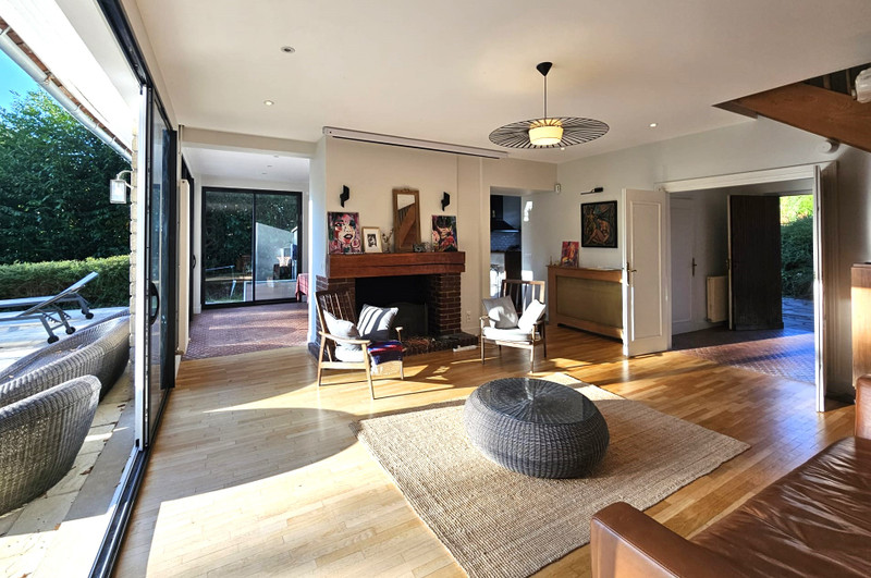 French property for sale in Évecquemont, Yvelines - €790,000 - photo 1