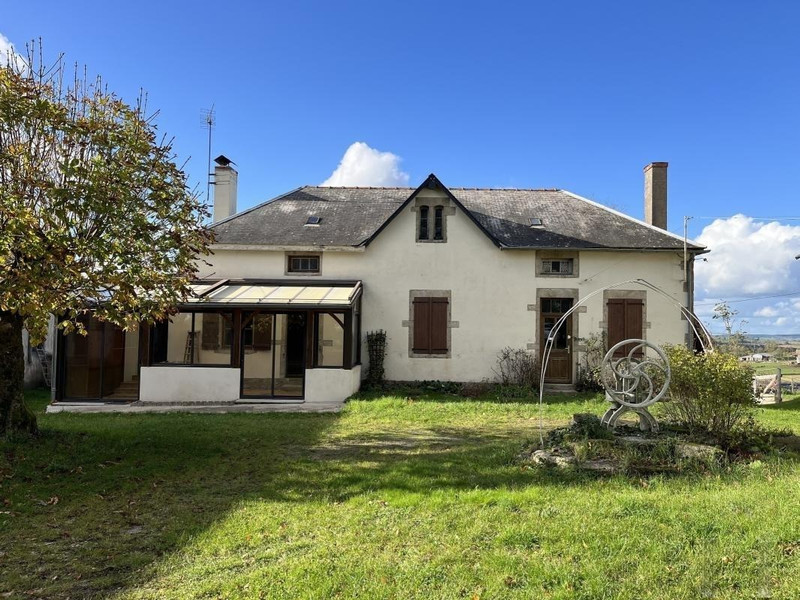 French property for sale in Issy-l'Évêque, Saône-et-Loire - €225,000 - photo 2