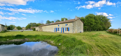 French property for sale in Niort, Deux-Sèvres - €439,000 - photo 2