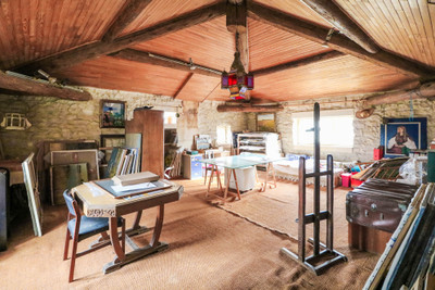 French property for sale in Tarascon, Bouches-du-Rhône - €457,000 - photo 3